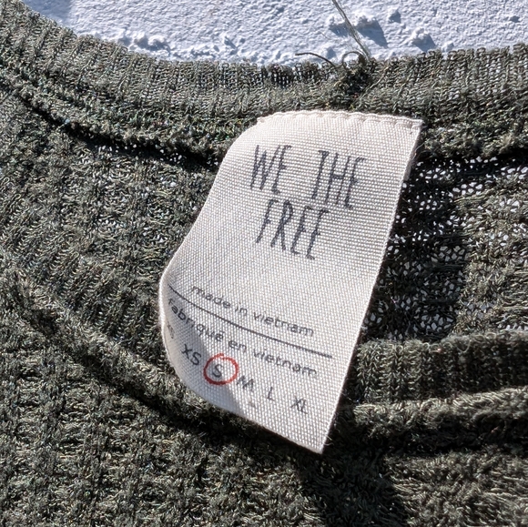 Free People We the Free Laguna Thermal Top in Army Heather Green. Size small - Picture 2 of 4